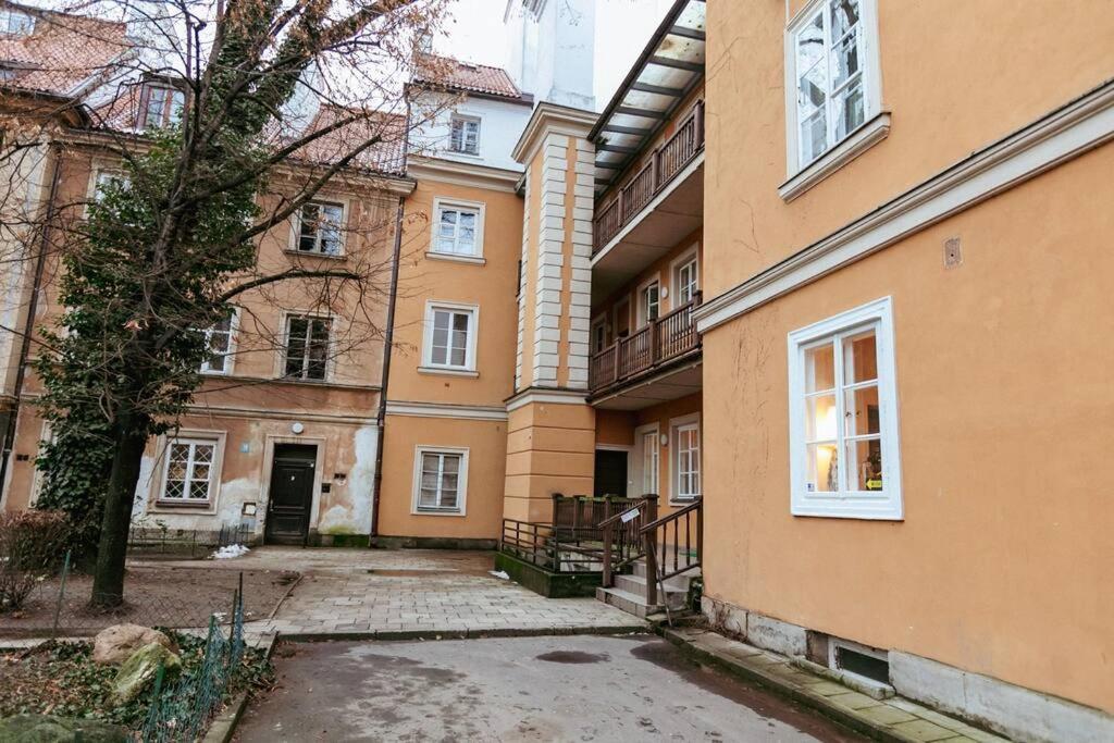 Apartament Charming Next To The Old Town!
